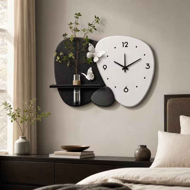 Modern Quartz Wall Clock with Integrated Display Shelf