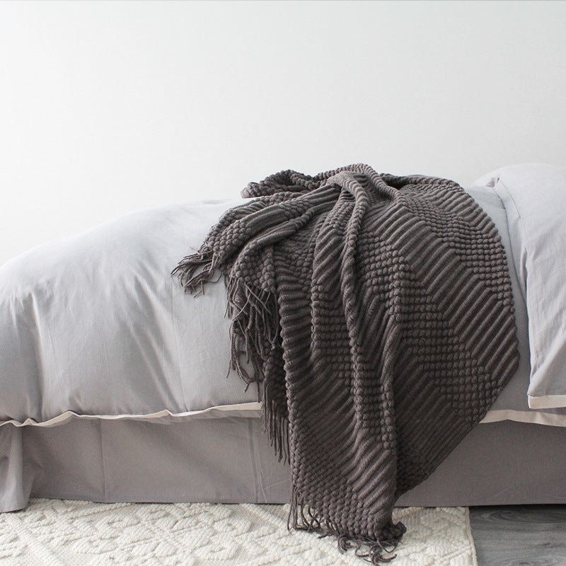Textured Polyester Throw Blanket - 127 × 170 cm