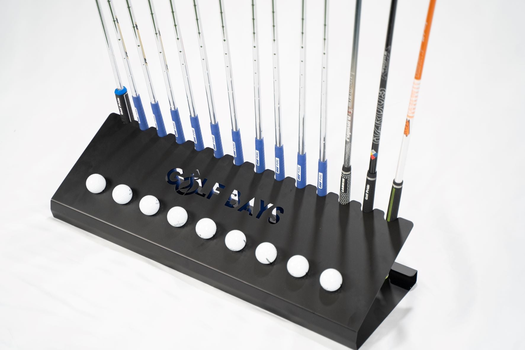 Golf Club Display Rack – Holds 14 Clubs & 9 Golf Balls | Indoor Golf Storage