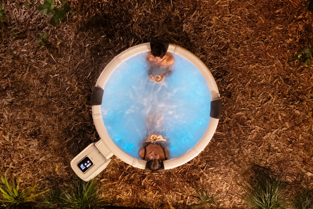 MSpa Denver Frame Series Rigid Hot Tub | Up to 6 Person