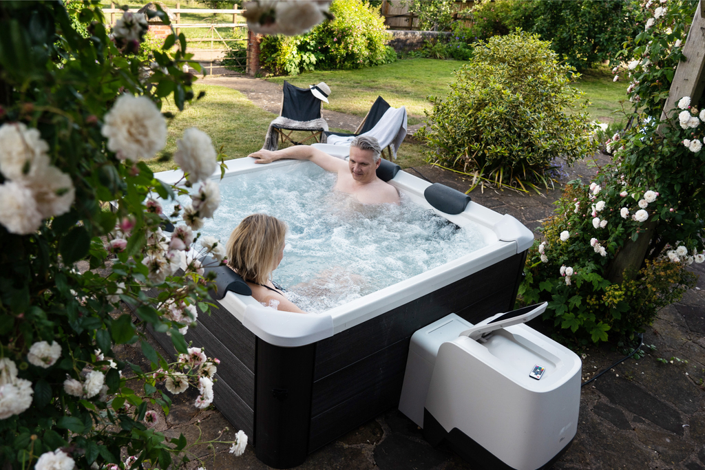 MSpa Oslo Frame Series Rigid Hot Tub | Light Up | Up to 6 Person