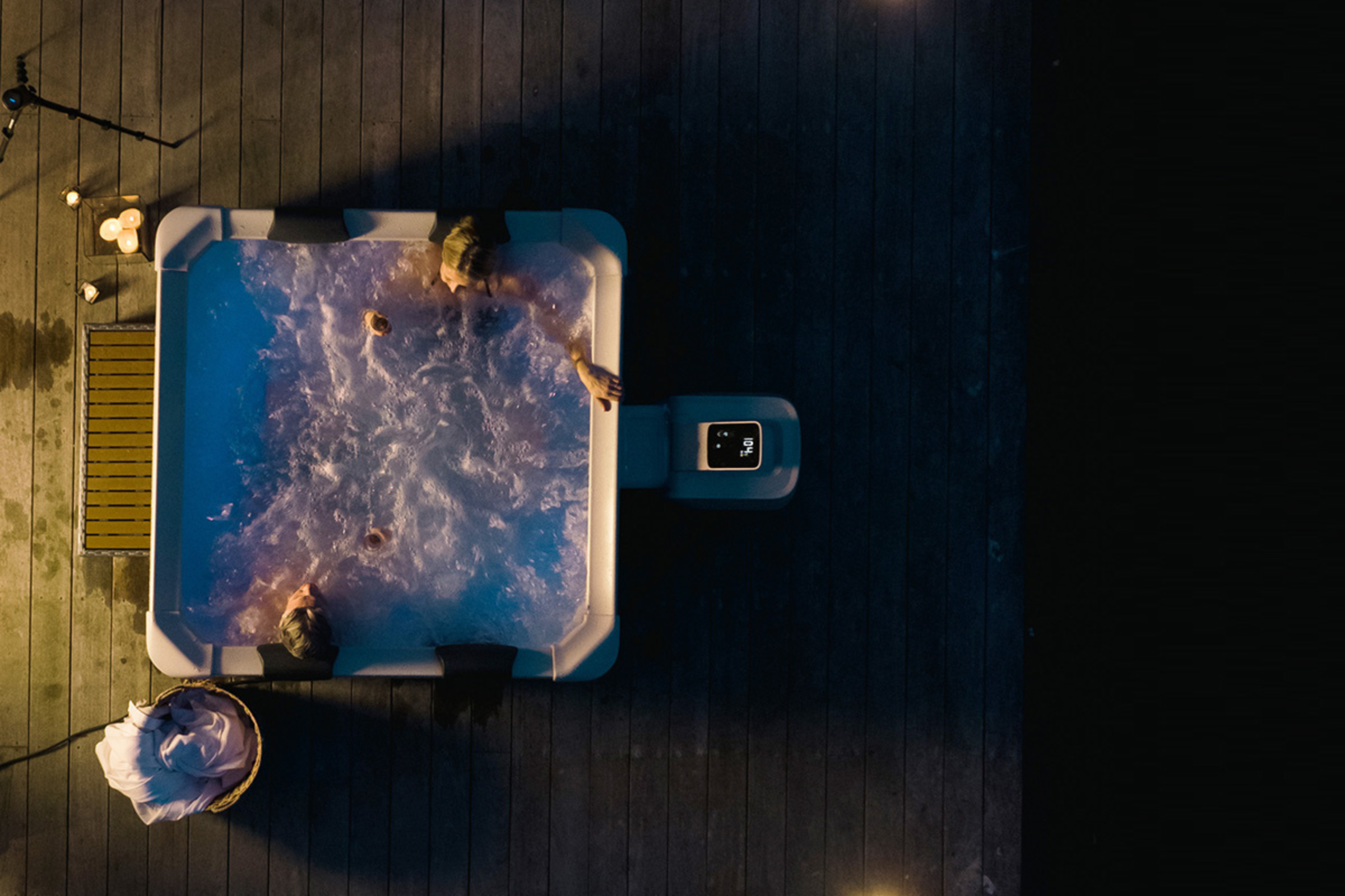 MSpa Oslo Frame Series Rigid Hot Tub | Light Up | Up to 6 Person