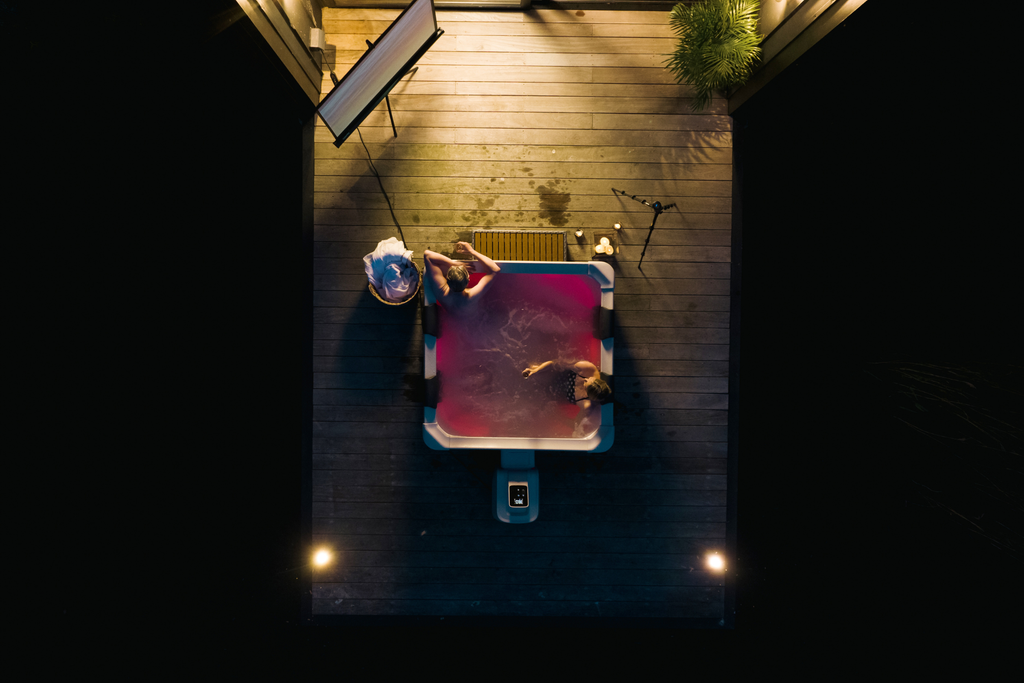 MSpa Oslo Frame Series Rigid Hot Tub | Light Up | Up to 6 Person