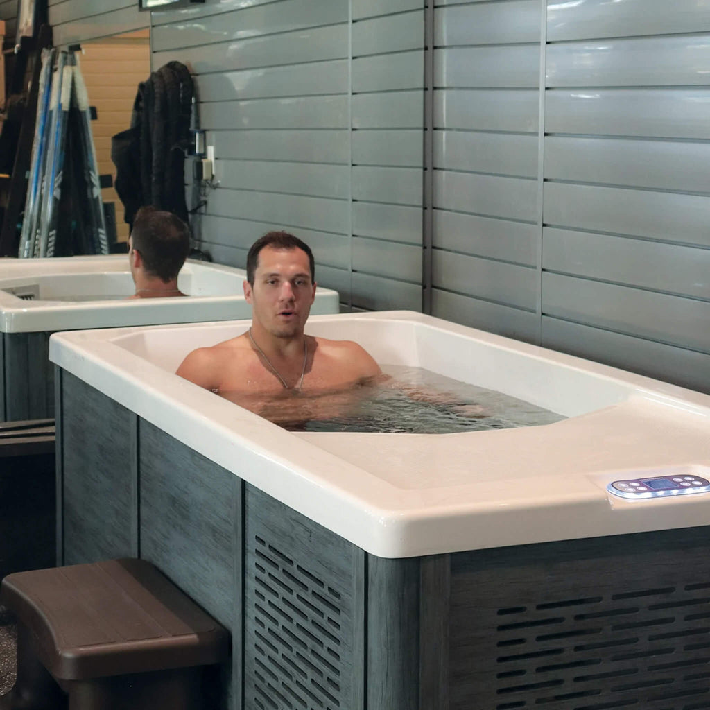 CSC 1000 Premium Cold Plunge Spa Tub with Built-In Ozone & Multi-Colour Exterior Lighting