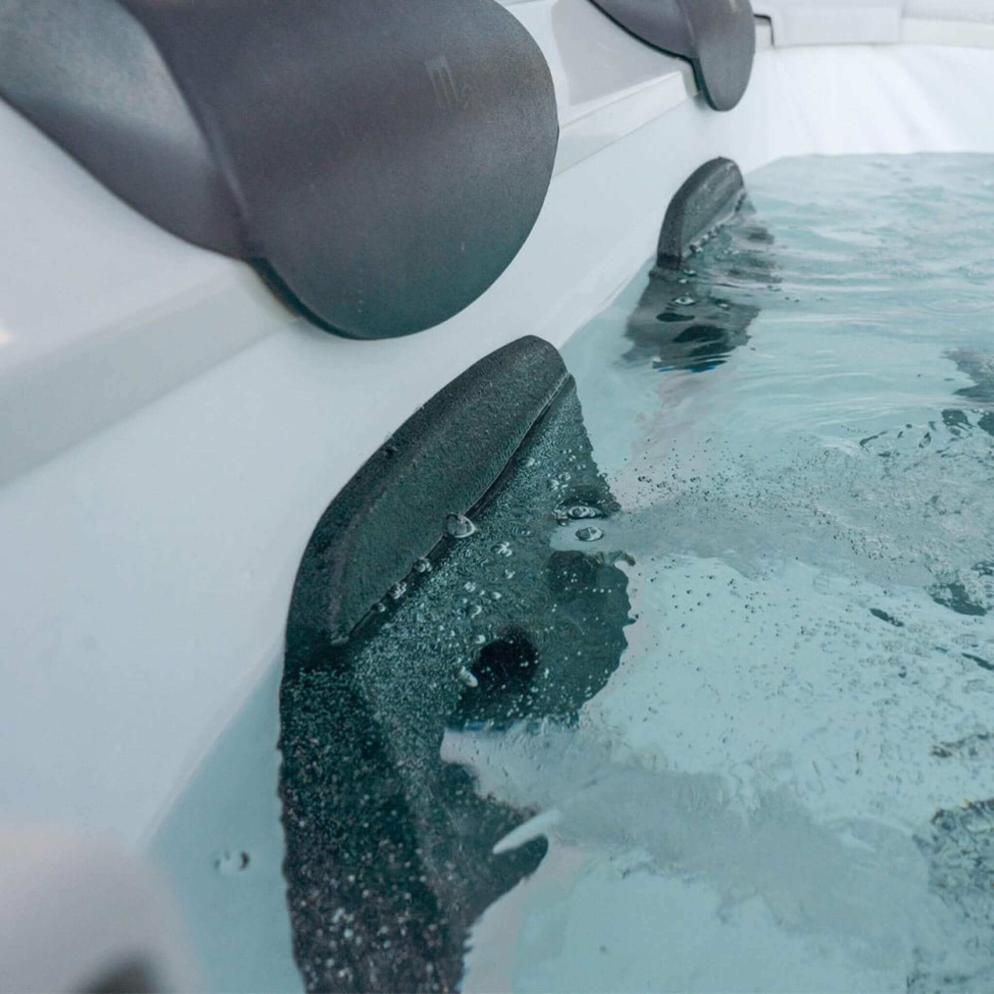 MSpa Oslo Supreme 6-Person Square Spa – 120 Jets, LED Lights & App Control