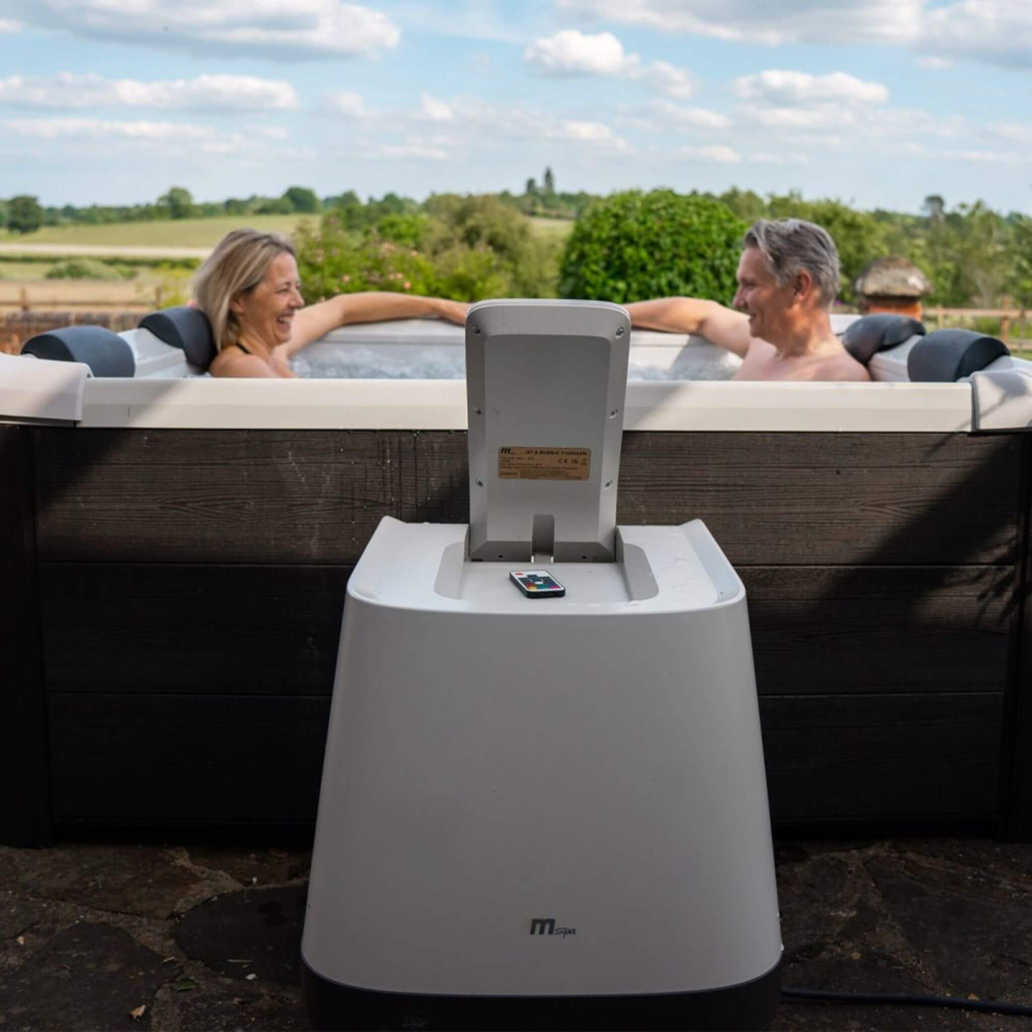 MSpa Oslo Supreme 6-Person Square Spa – 120 Jets, LED Lights & App Control